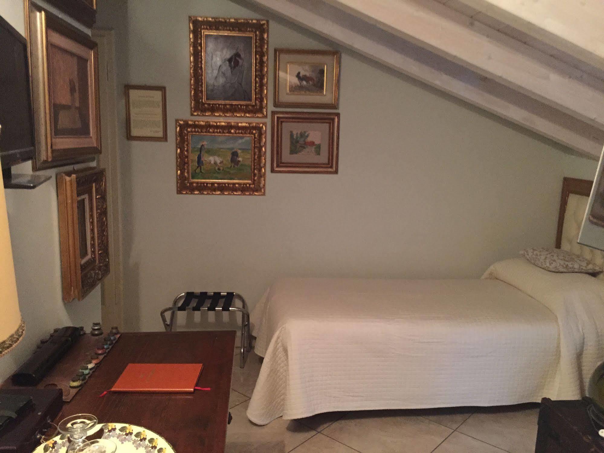 B&B A Casa Dell'Antiquario San Benedetto Po Esterno foto