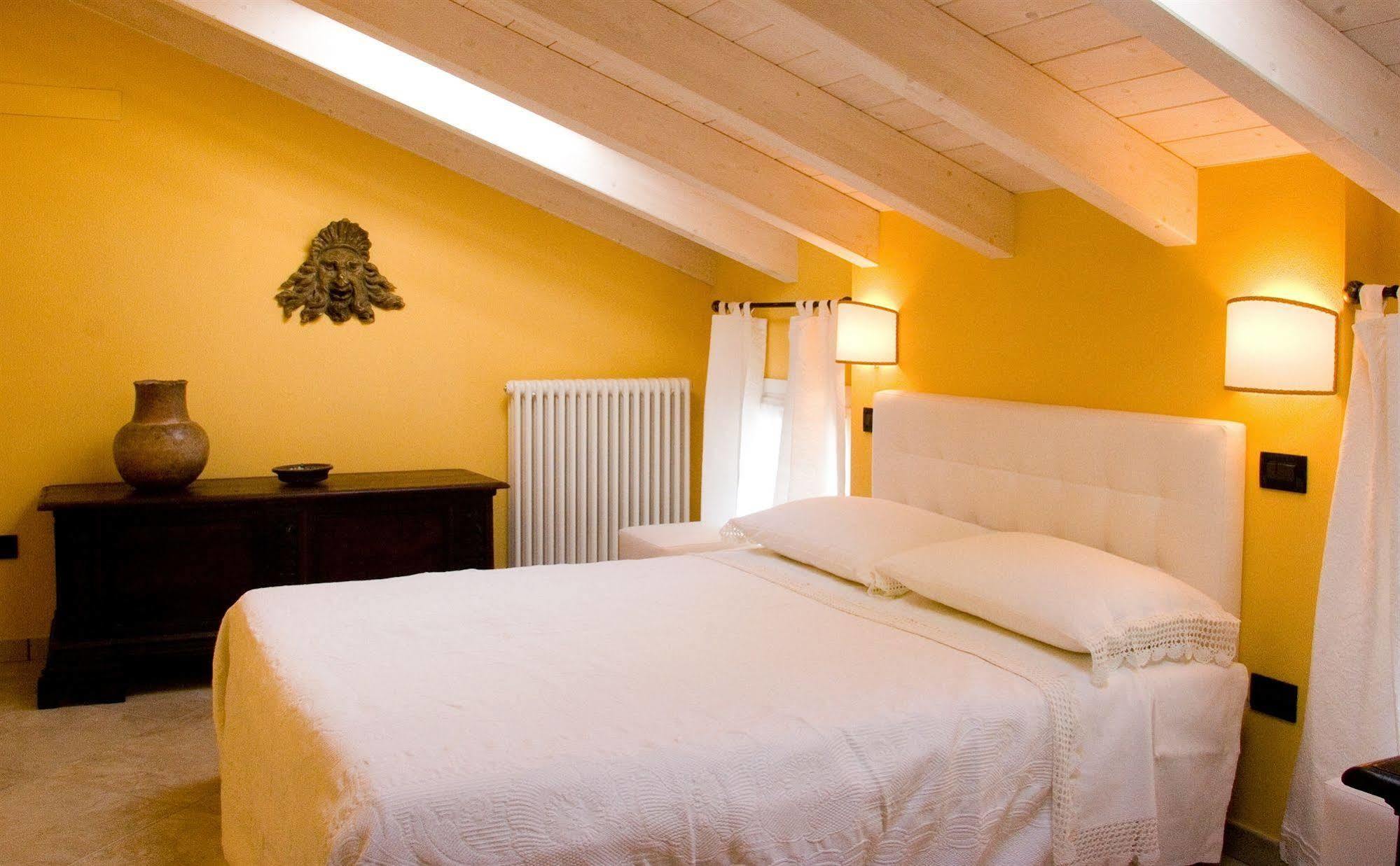 B&B A Casa Dell'Antiquario San Benedetto Po Esterno foto